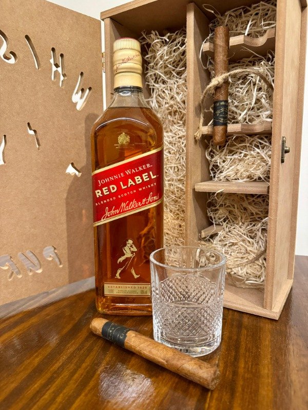 Producto - Caja de Whisky Johnnie Walker Red Label 1lt + Puros + Vaso de regalo! - 2