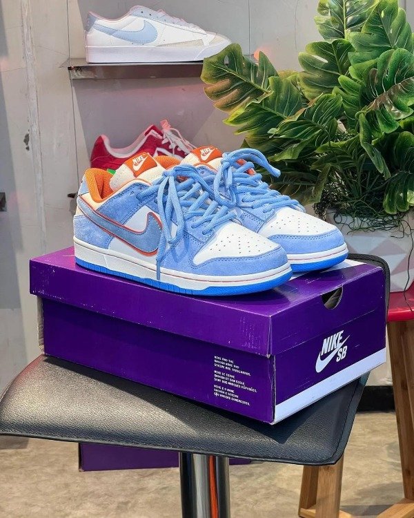 Producto - SB Dunk Low x Otomo Katsuhiro "Steamboy Blue Orange"