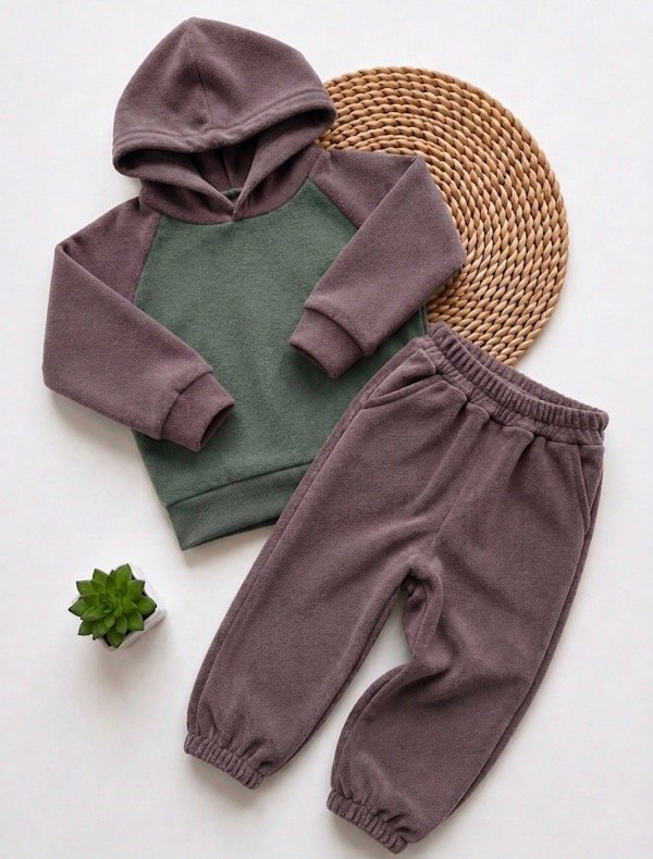 Producto - CONJUNTO COMBINADO CHOCOLATE (BUZO + PANTALÓN)