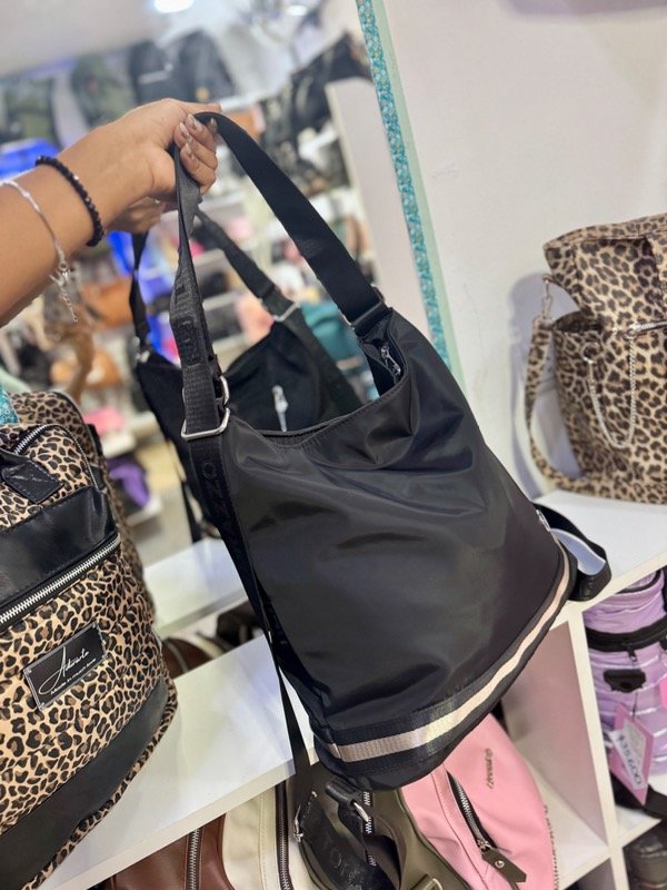 Producto - Bolso mochila T Negra
