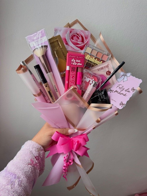 Producto - Armado de bouquet NO INCLUYE PRODUCTOS leer descripción - 0