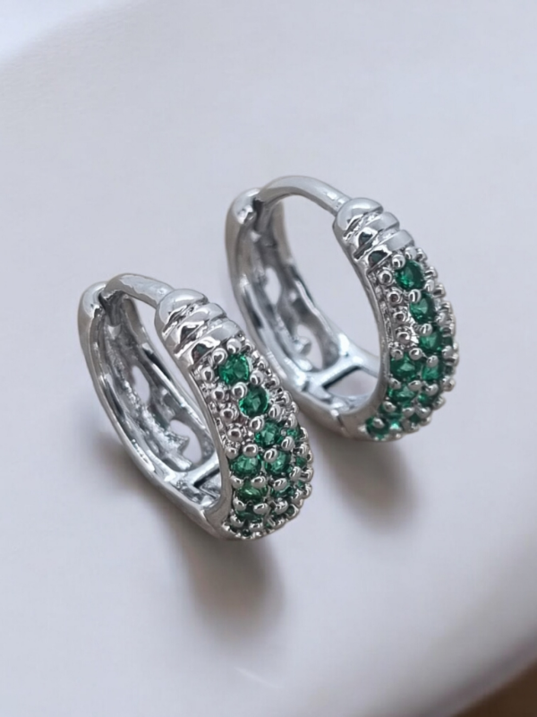 Producto - Aros acero quirúrgico argollita semi gota text strass y calad