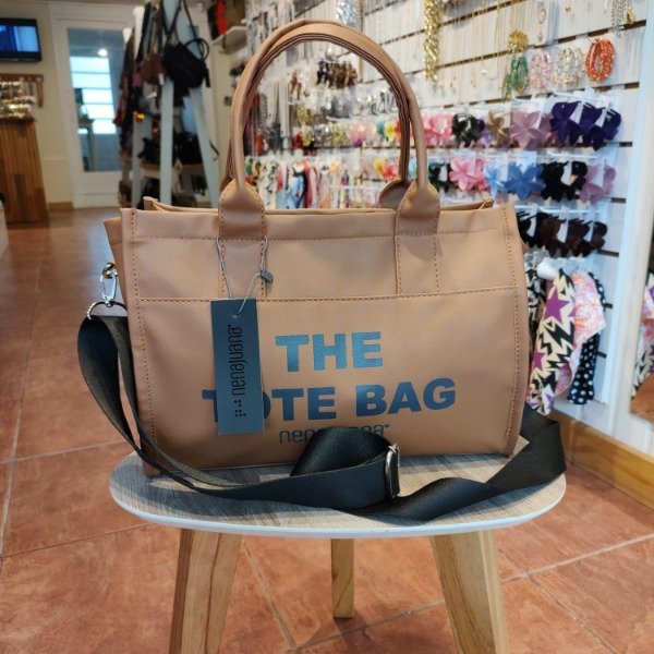 Producto - TOTE BAG MEDIANO NENA JUANA PU - 1