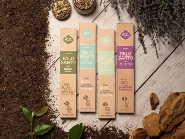 Producto - SAHUMERIO SAGRADA MADRE PALO SANTO CON VS AROMAS