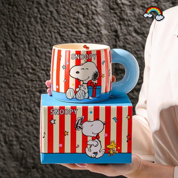 Producto - TAZA DE CERAMICA IMPORTADA RAYADA SNOOPY - 0
