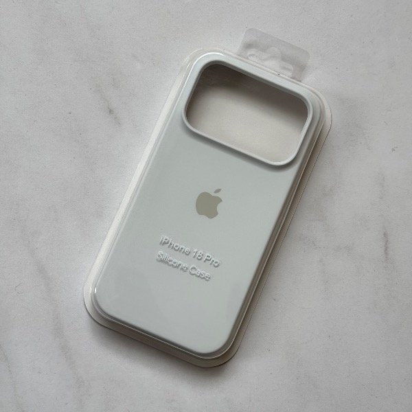 Producto - 18 PRO SILICONE CASE - 14