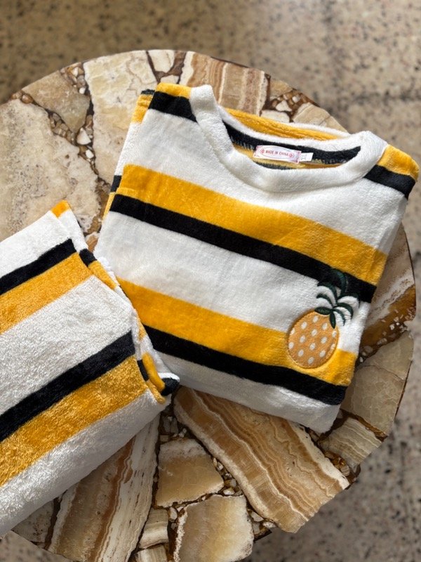 Producto - Pijama polar ananá