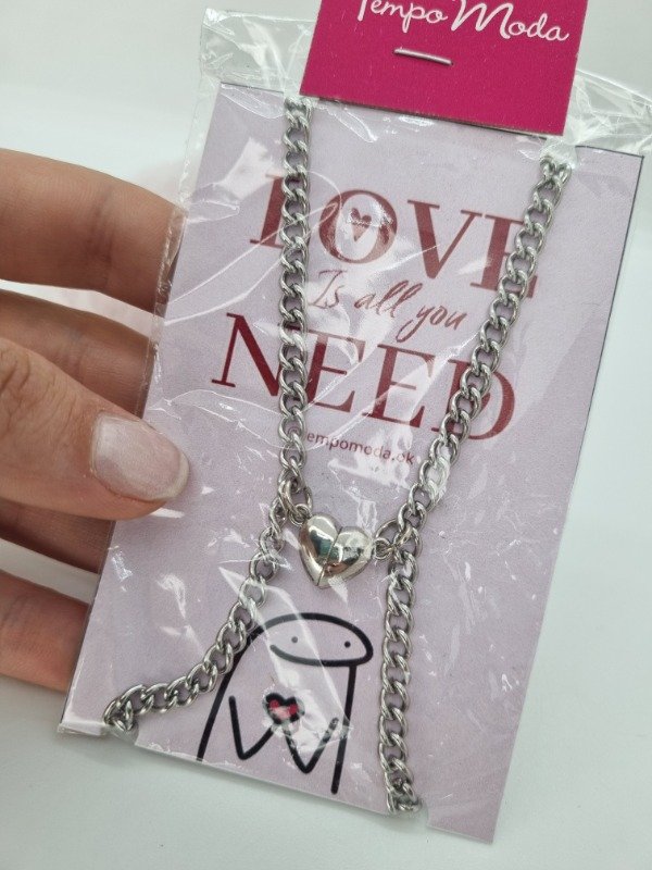 Producto - Tarjeta pulseras acero quirurgico para compartir dije corazón imantado