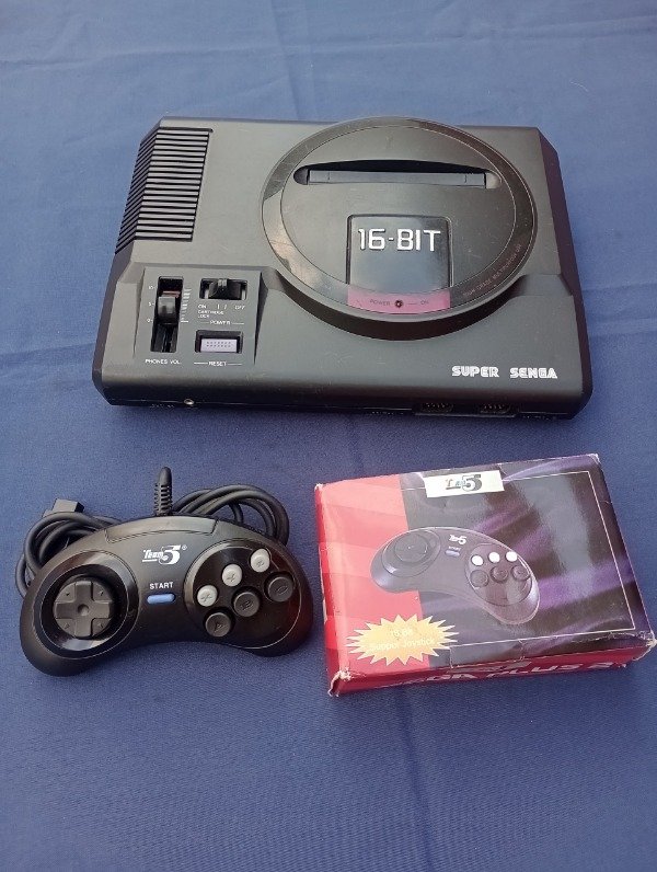 Producto - Sega Genesis clon model 1 Super Senga