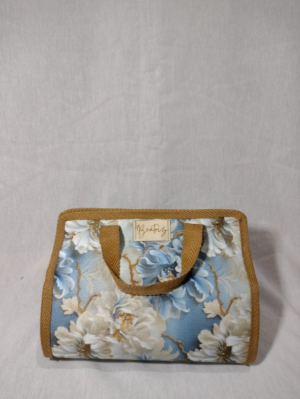 Producto - Cartuchera tipo Maletín celeste beige