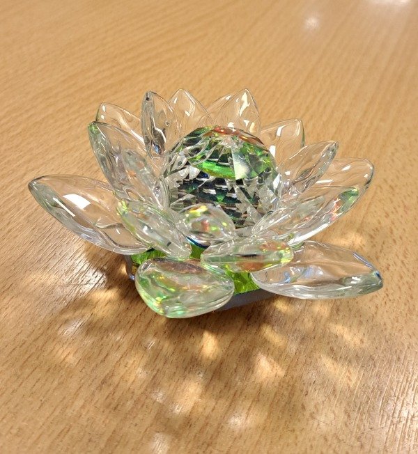 Producto - Flor de Loto Cristal tornasolado