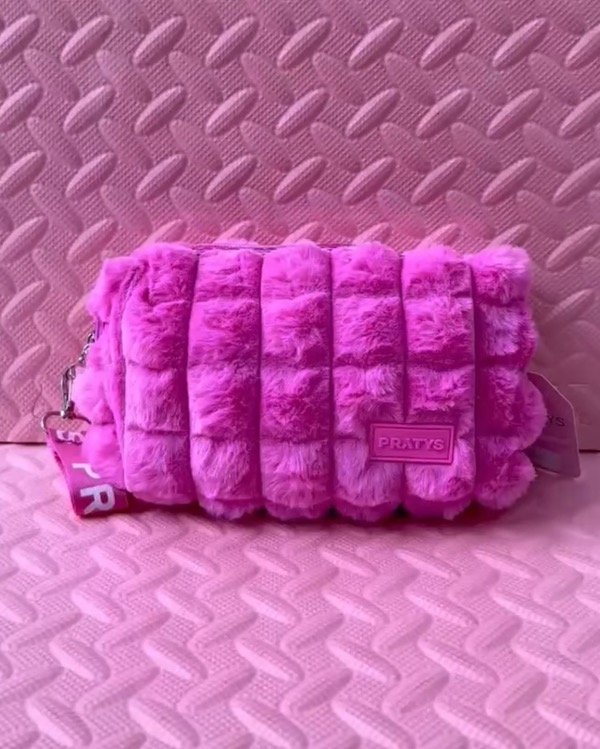 Producto - Neceser peluche con llavero