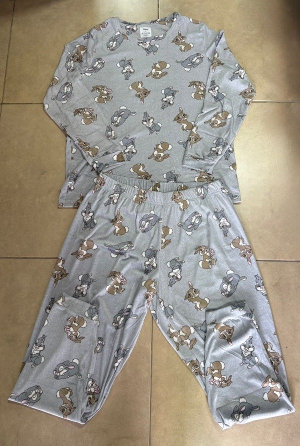 Producto - Pijama Plush Tambor Talle XL