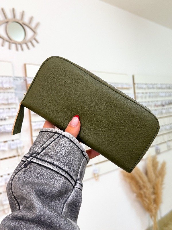 Producto - Billetera grande verde militar