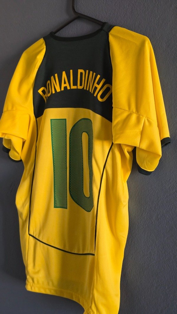 Producto - CAMISETA RETRO BRASIL TITULAR 2004 - 5
