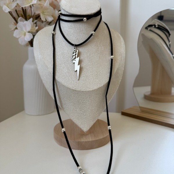 Producto - Collar Lazo de Gamuza Rock Black