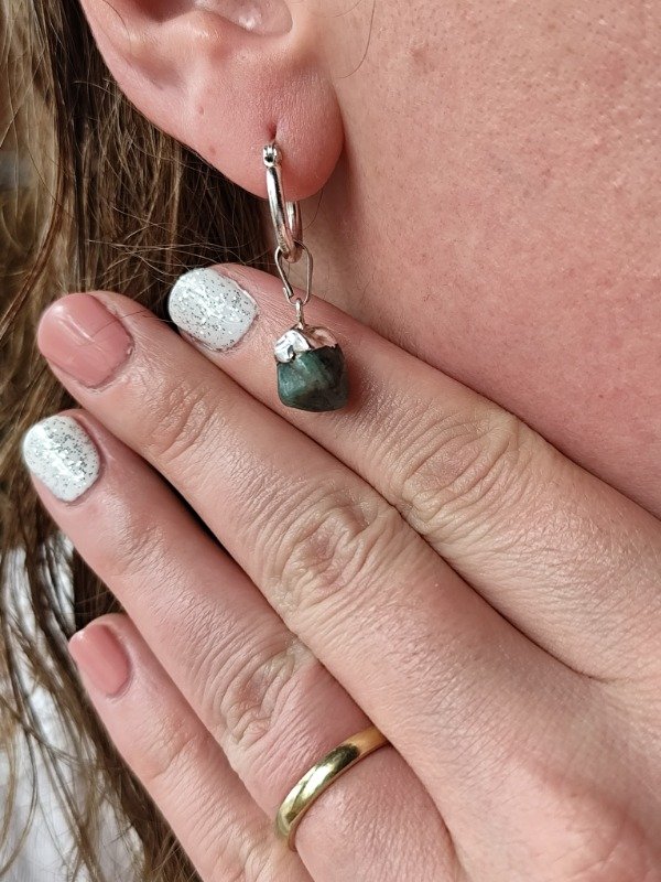 Producto - AROS RAÍZ DE ESMERALDA (baño de plata)