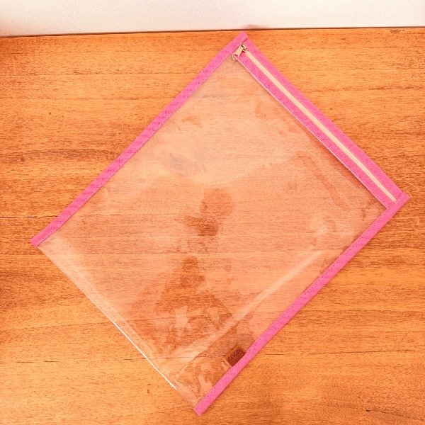 Producto - SOBRE CRISTAL A4 CON CIERRE Rosa