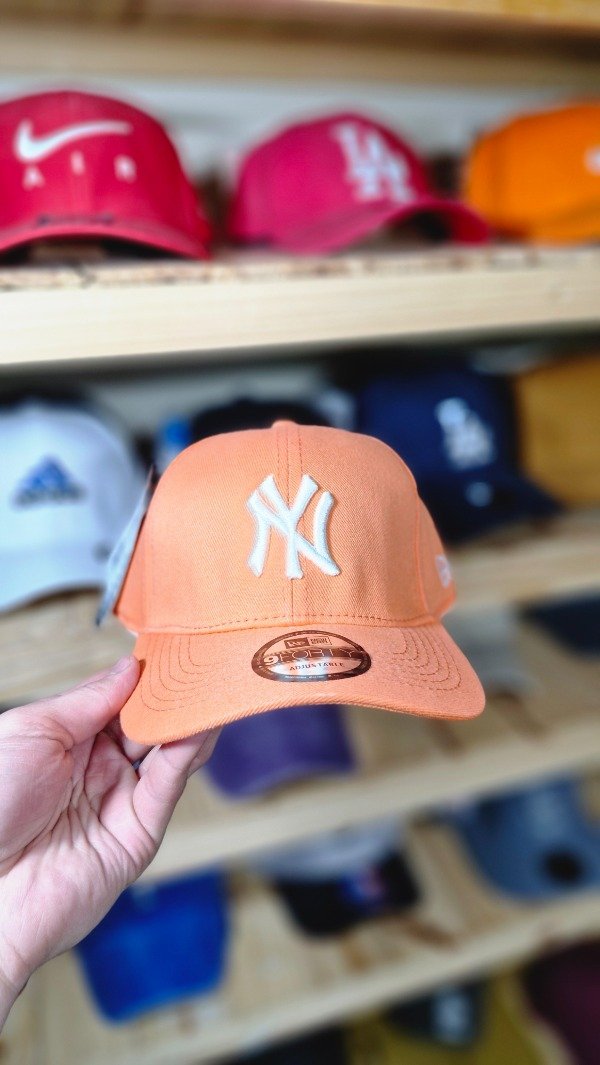 Producto - GORRA NEW YORK SALMON