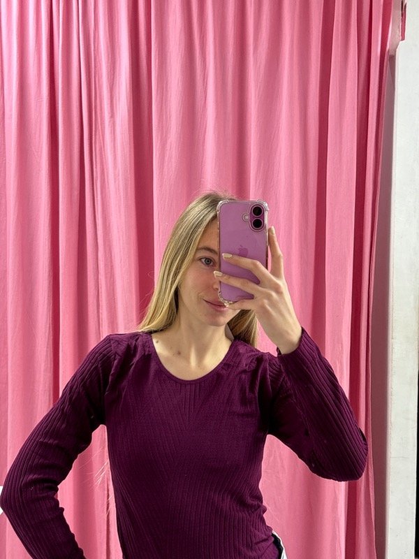 Producto - Remera térmica uva