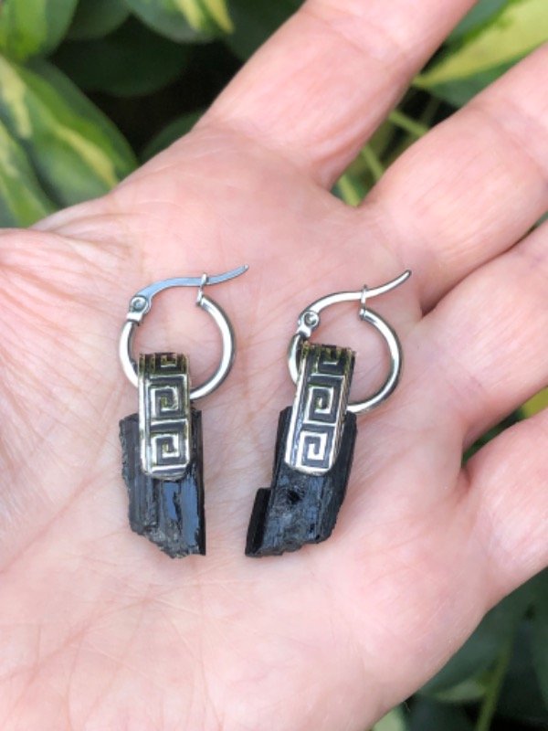 Producto - Aros de acero con piedra engarce en alpaca y piedra