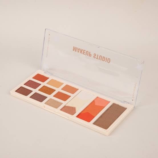 Producto - Paleta de sombras + rubor + ilumunador + contorno - City Girl - 0