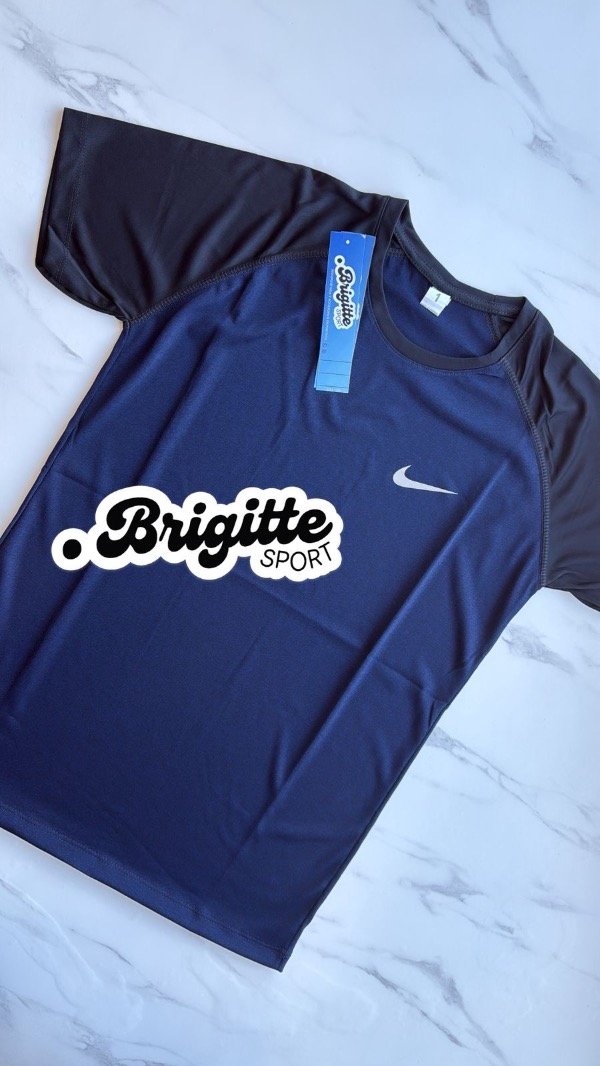 Producto - Remera azul combinada PROMO 10.000 ctado (precio por unidad) 2x 15.000