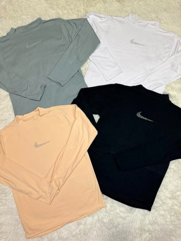 Producto - Polera Modal Nike Strass