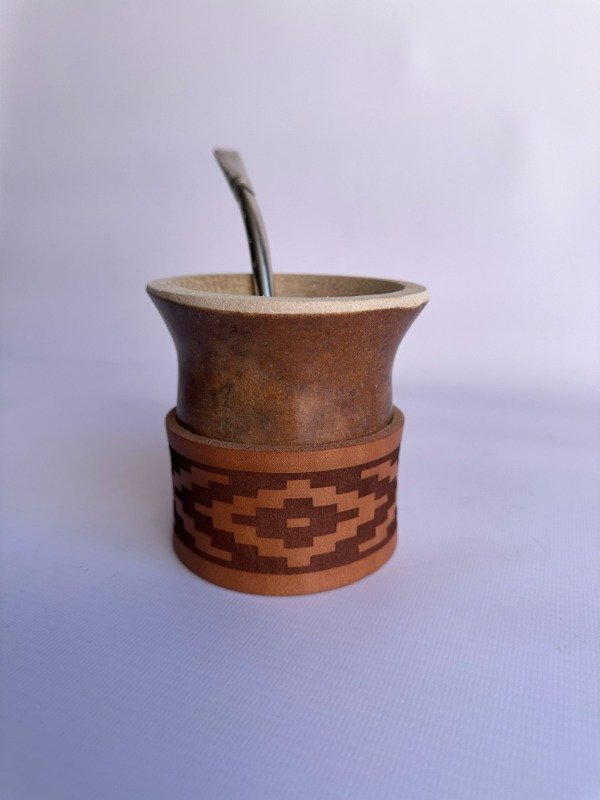 Producto - mate criollo, base grabada guarda pampa