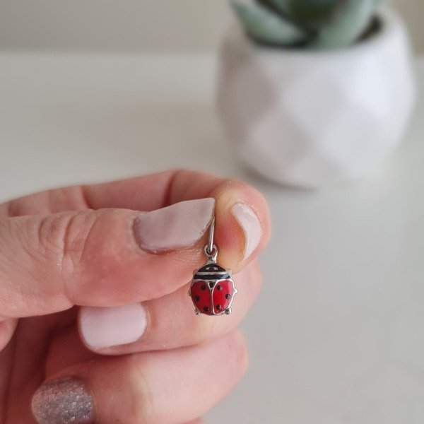 Producto - Dije vaquita de san antonio