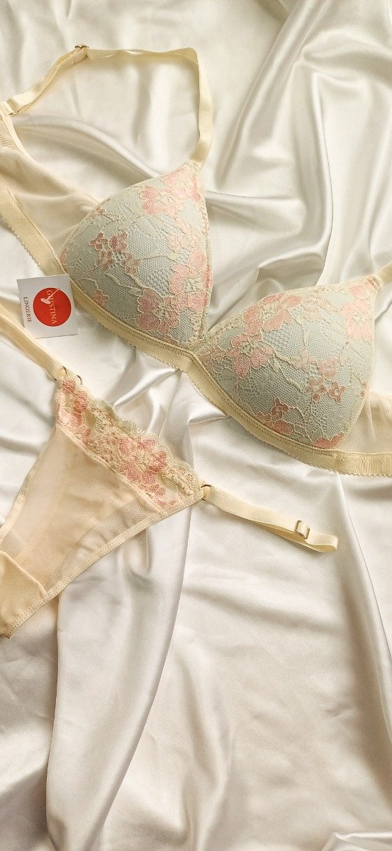 Producto - CONJUNTO JULIA MANTECA CON ROSA