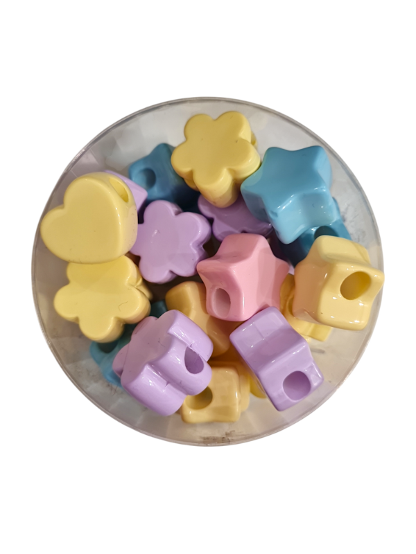 Producto - CUENTAS PLÁSTICAS CORAZONES, ESTRELLA Y CORAZONES