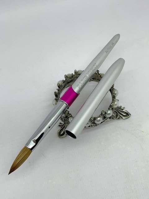 Producto - Pincel kolinsky #8 acero c/tapa Paris Night
