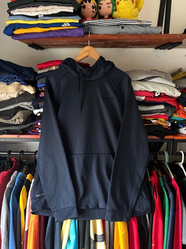 Producto - buzo con capucha Nike Dri-FIT en color azul Talle XL