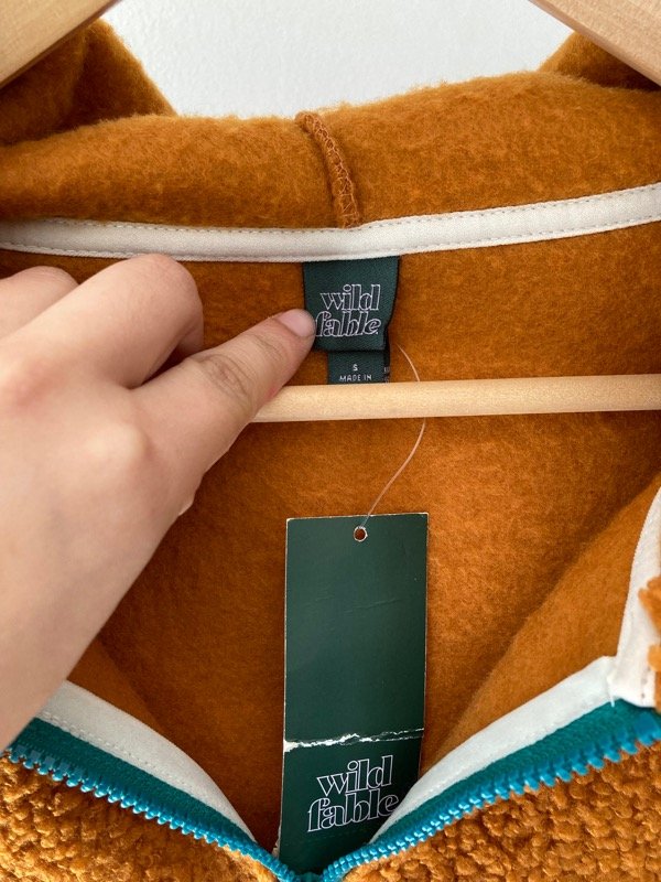 Buzo Polar Wild Fable NUEVO — imagen 2