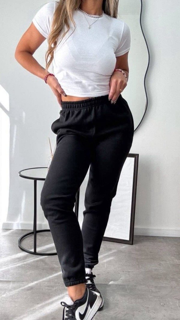 Producto - JOGGING CON PUÑO PROMO