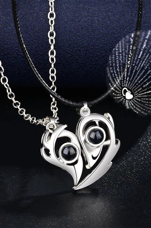 Producto - Collar Para Compartir Te Amo 100 idiomas Corazón Plateado con Imán