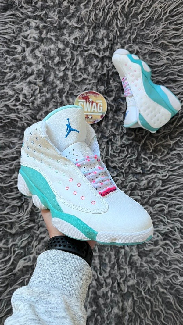 Producto - JORDAN RETRO 13 WHITE SOAR GREEN PINK - 1