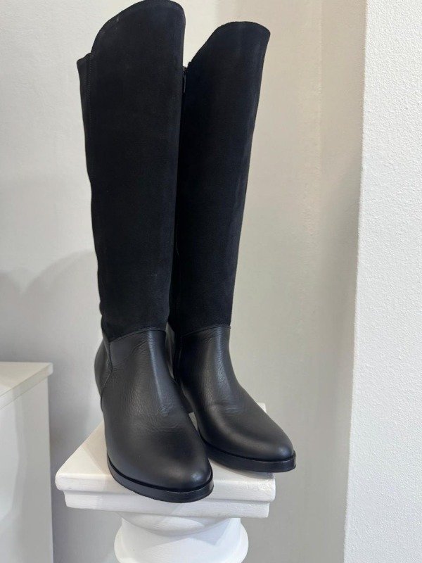 Producto - BOTAS SU DE CUERO NEGRO Y CAÑA DE GAMUZA NEGRA - 1