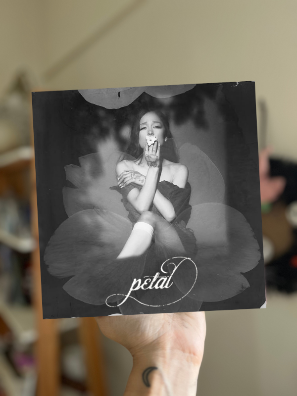 Producto - Ariana Grande Petal Varios Modelos