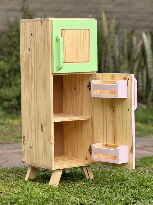 Producto - Heladera de Madera