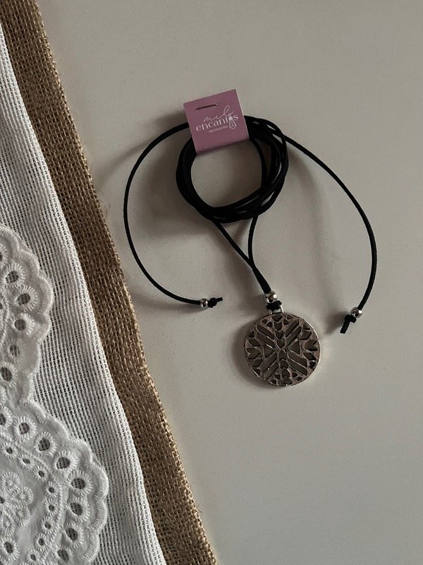 Producto - Collar mil usos circulo con detalles