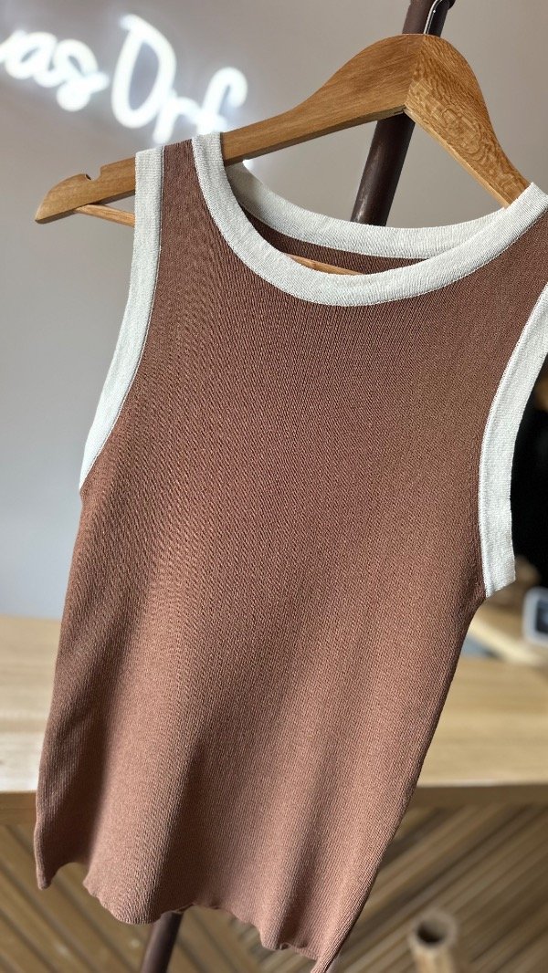 Producto - Musculosa Lirio