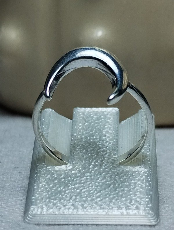 Producto - Anillo liso media luna