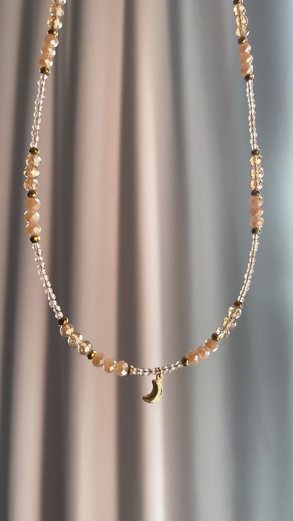 Producto - Collar corto lunita goldfilled