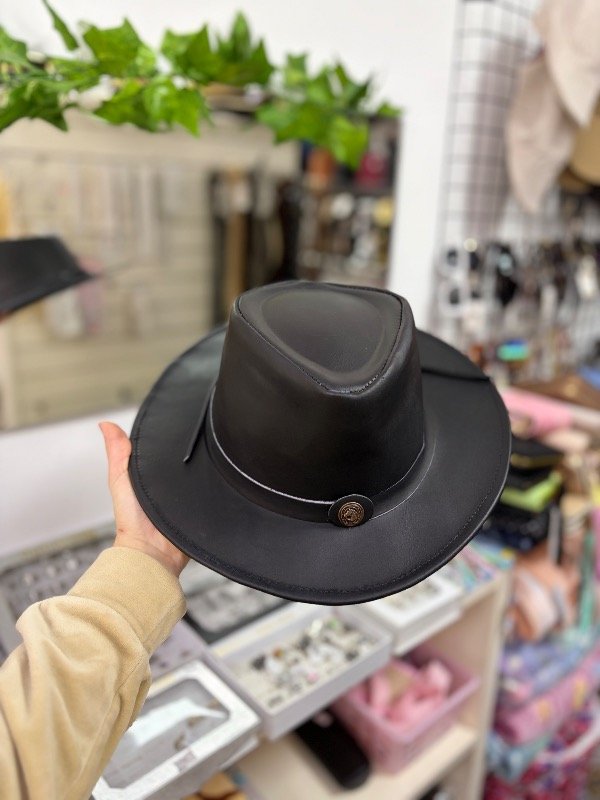 Producto - Sombrero de cuero negro completo - 0