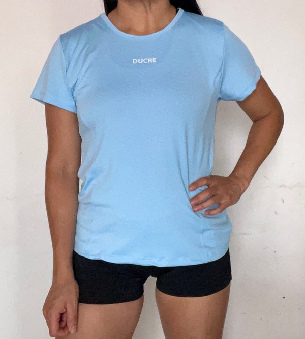 Producto - Remera dry fit celeste