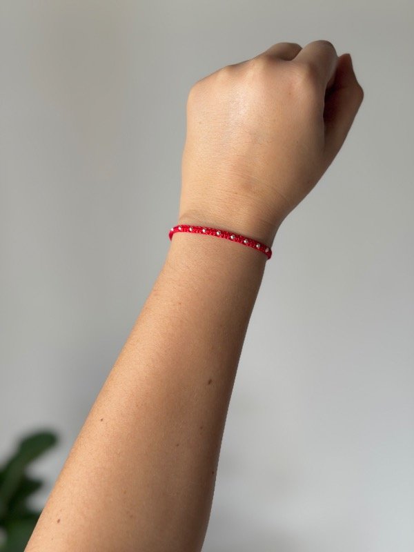 Producto - Pulsera hilo rojo + bolitas 2