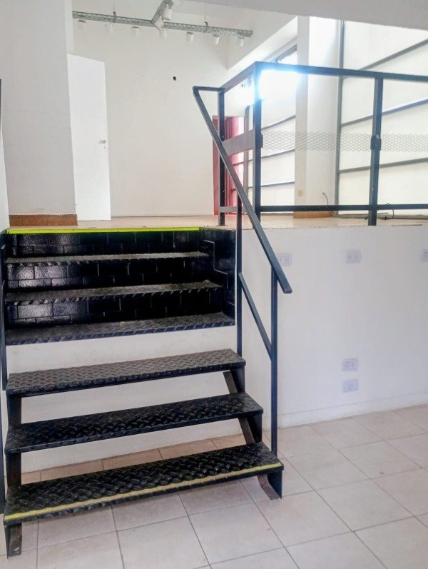 Producto - LOCAL EN ALQUILER UBICADO SOBRE CALLE PELLEGRINI 1498 - 1