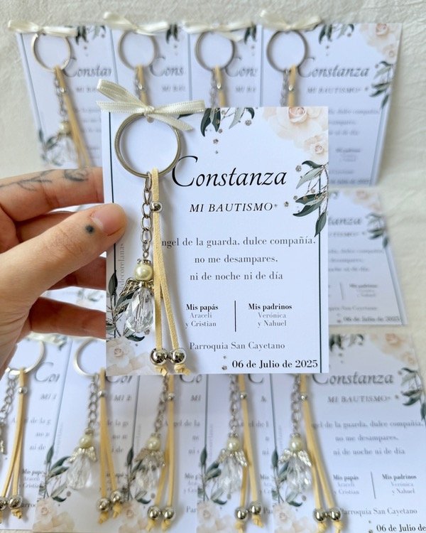 Producto - Souvenir llavero #1 + tarjeta - gamuza arena